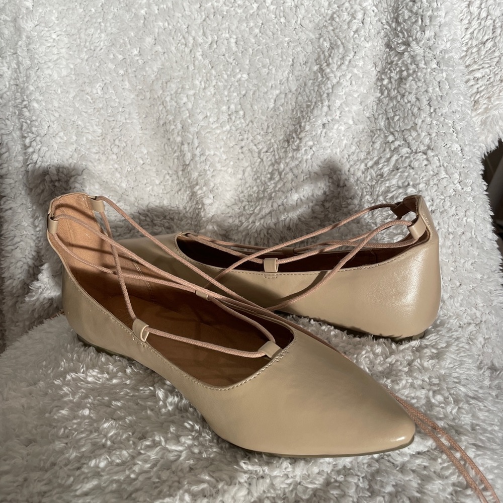 Brash Nude Flats